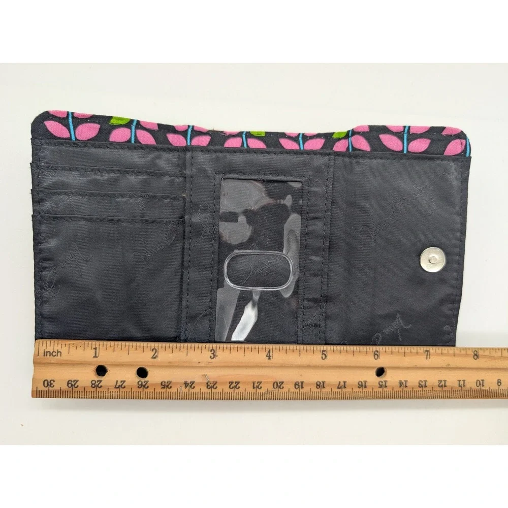 Vera Bradley Rhythm and Blues Quilted Cotton Trifold Kisslock Wallet Floral